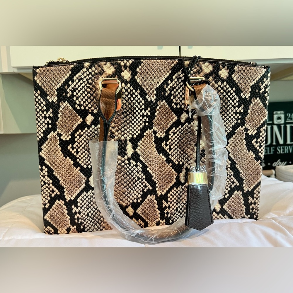 Aldo Purse